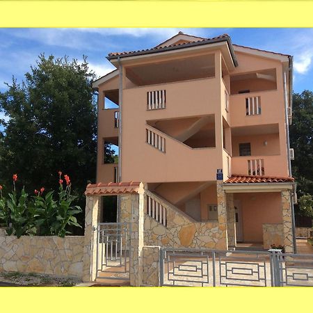 Apartments Coral, Klimno, Island Krk Luaran gambar