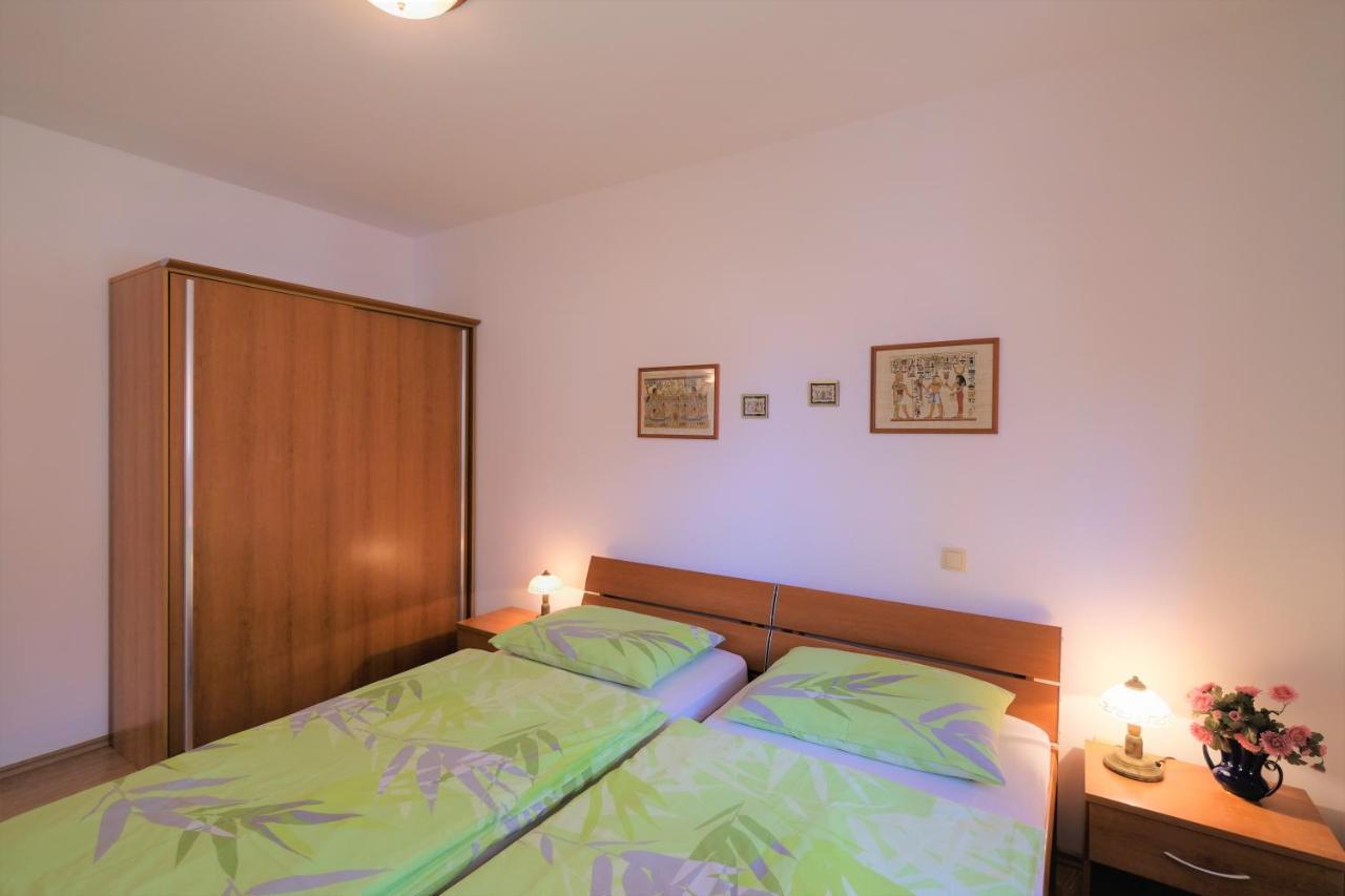 Apartments Coral, Klimno, Island Krk Luaran gambar