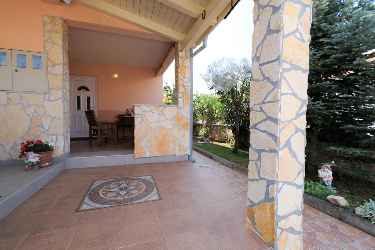 Apartments Coral, Klimno, Island Krk Luaran gambar